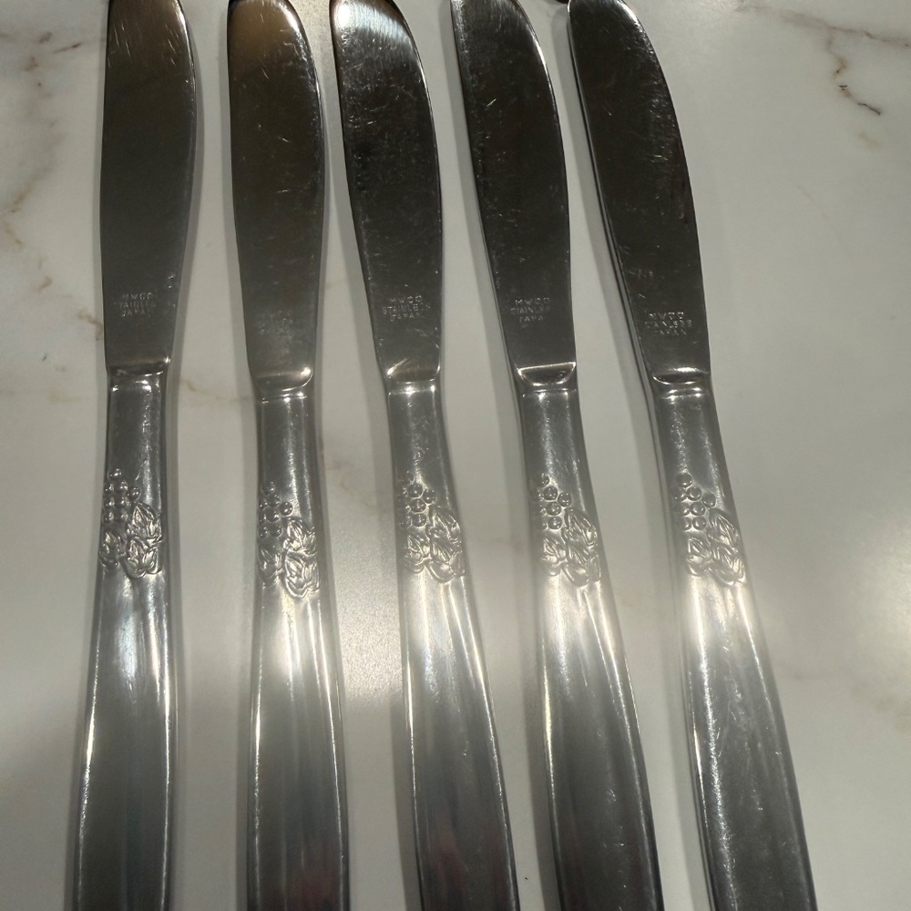 10 Piece Montgomery Ward MWCO Grape Stainless Steel Flatware - Picture 4 of 8